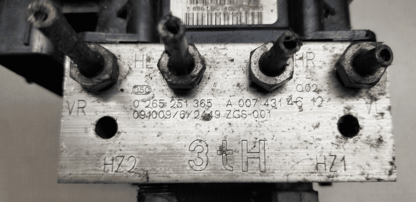 Mercedes Benz Sprinter ABS Pump/Module 0265951520 A0074314612 |O - Image 3