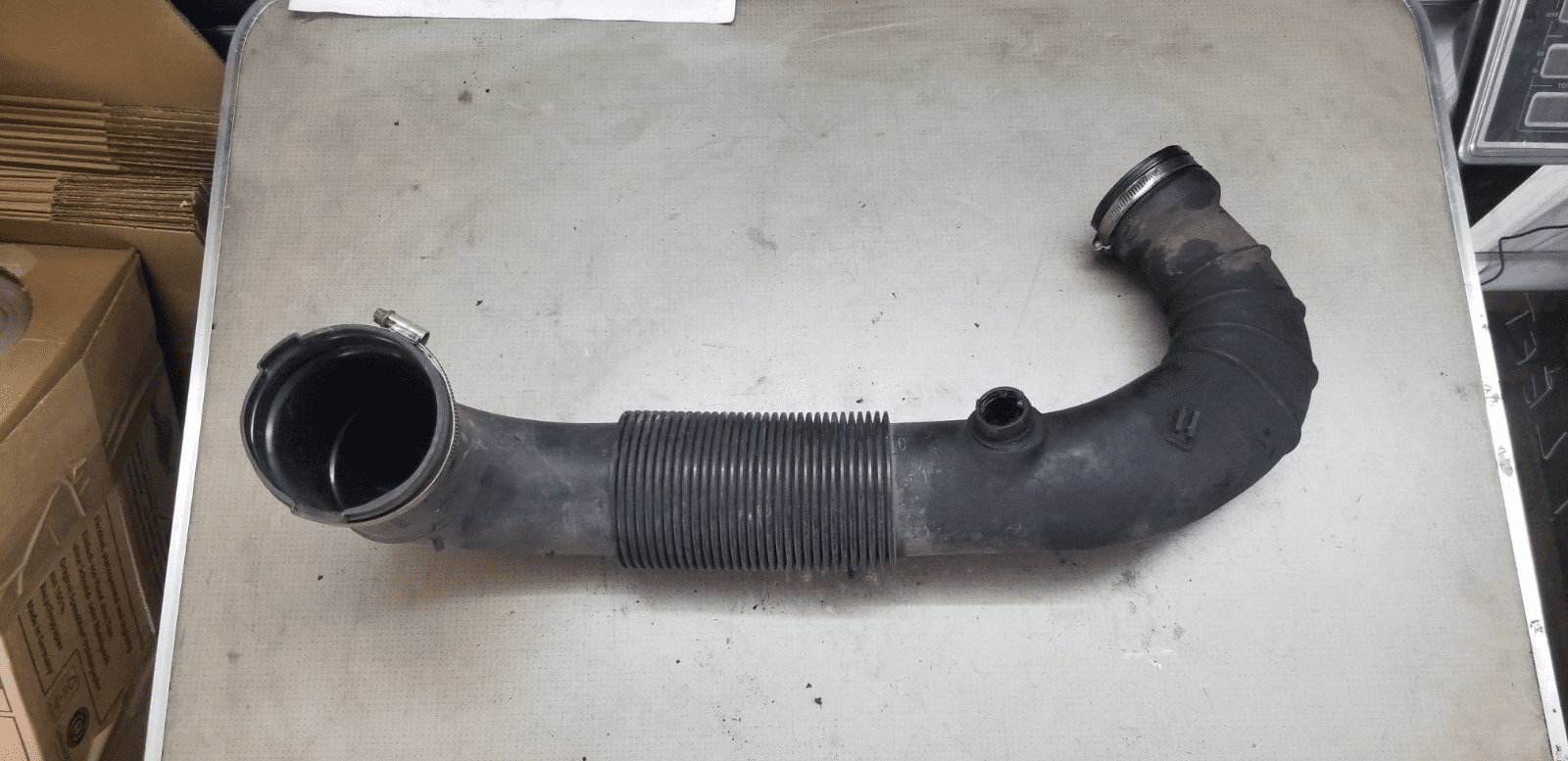 MERCEDES SPRINTER AIR INTAKE PIPE A9065281724 W906 2.1L DSL 2015 AIR INTAKE PIPE