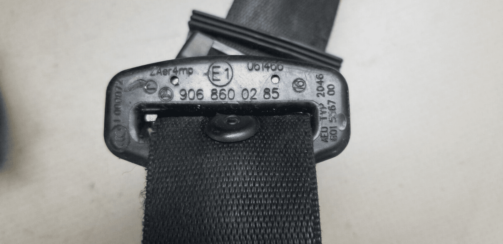 Mercedes Benz Sprinter W906 2012 Front Right O/S/F Seat Belt A9068600285 |O - Image 5