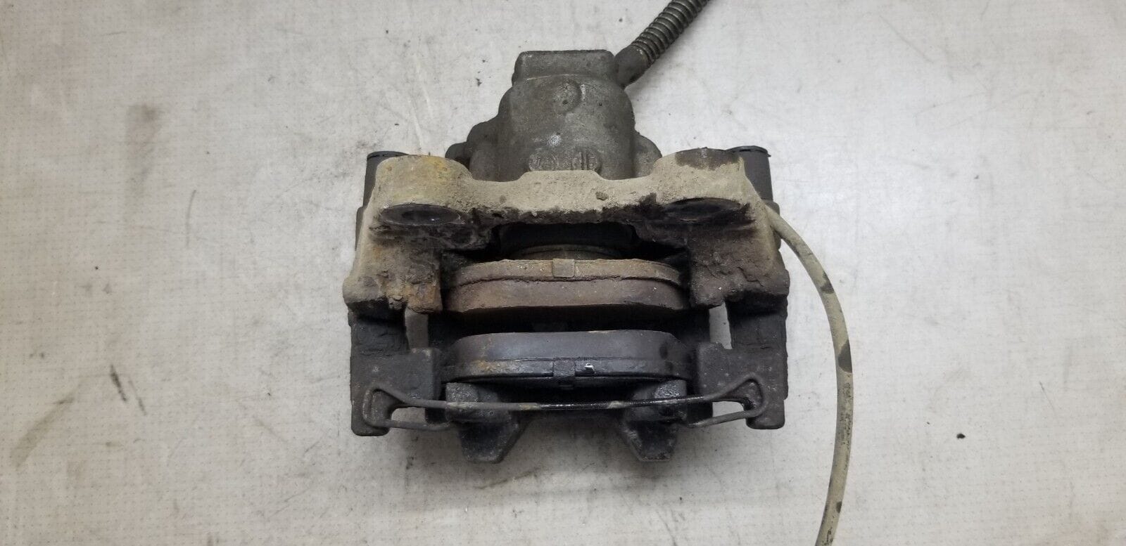 Mercedes E Class C207 E250 2.1 CDI Rear Brake Caliper Driver Side - Image 4