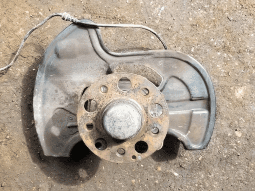 Mercedes E Class C207 E250 2.2 CDI Front Wheel Hub Passenger Side