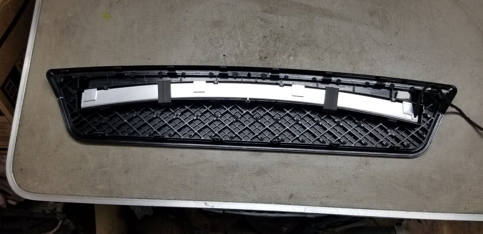 Mercedes E Class Third Brake Light A2126830130 W212 High Level Brake Light 2015 - Image 3