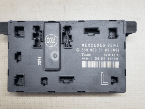 Mercedes Vito W639 Door Module Front Left N/S Control Unit ECU A6399003100