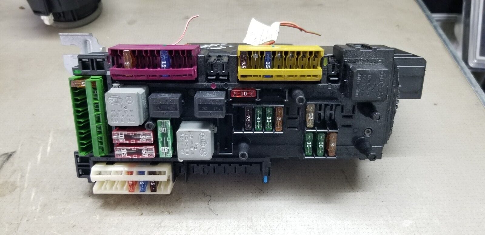 Rear fuse and relay compartments Mercedes SAM box used