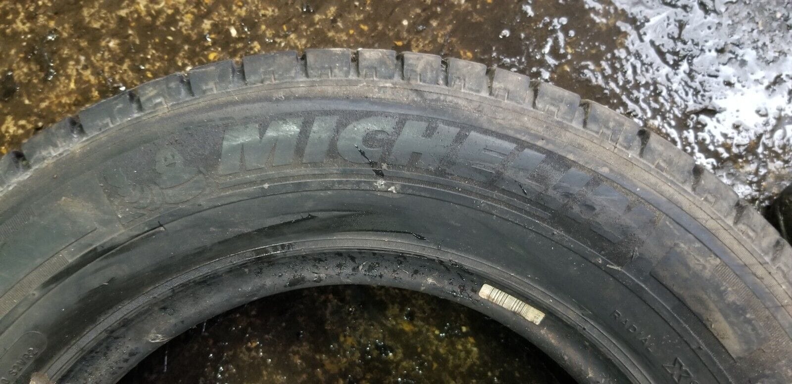 Michelin Agilis 235/65/16c Tyre - Image 4