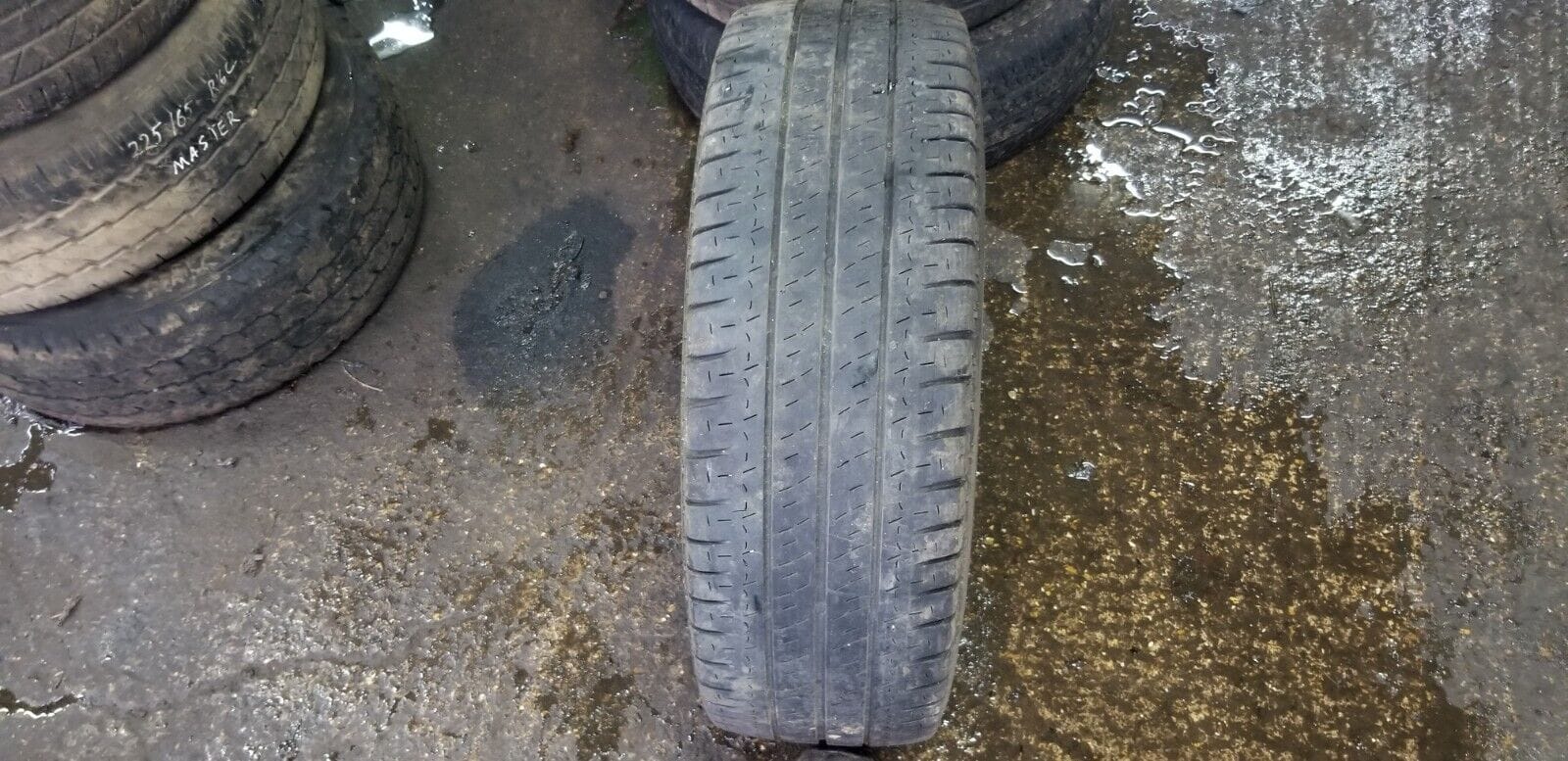 Michelin Agilis 235/65/16c Tyre - Image 6