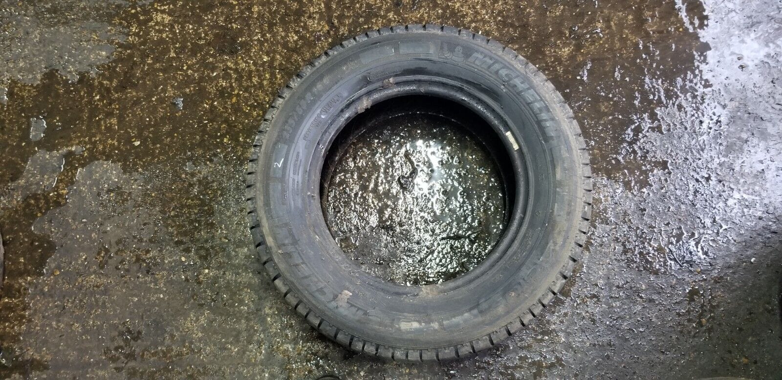 Michelin Agilis 235/65/16c Tyre