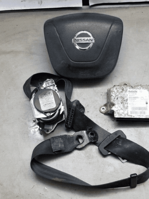 Nissan NV400 2015 Steering Wheel Air Bag and Pre Tensioner Belt Aand ECU