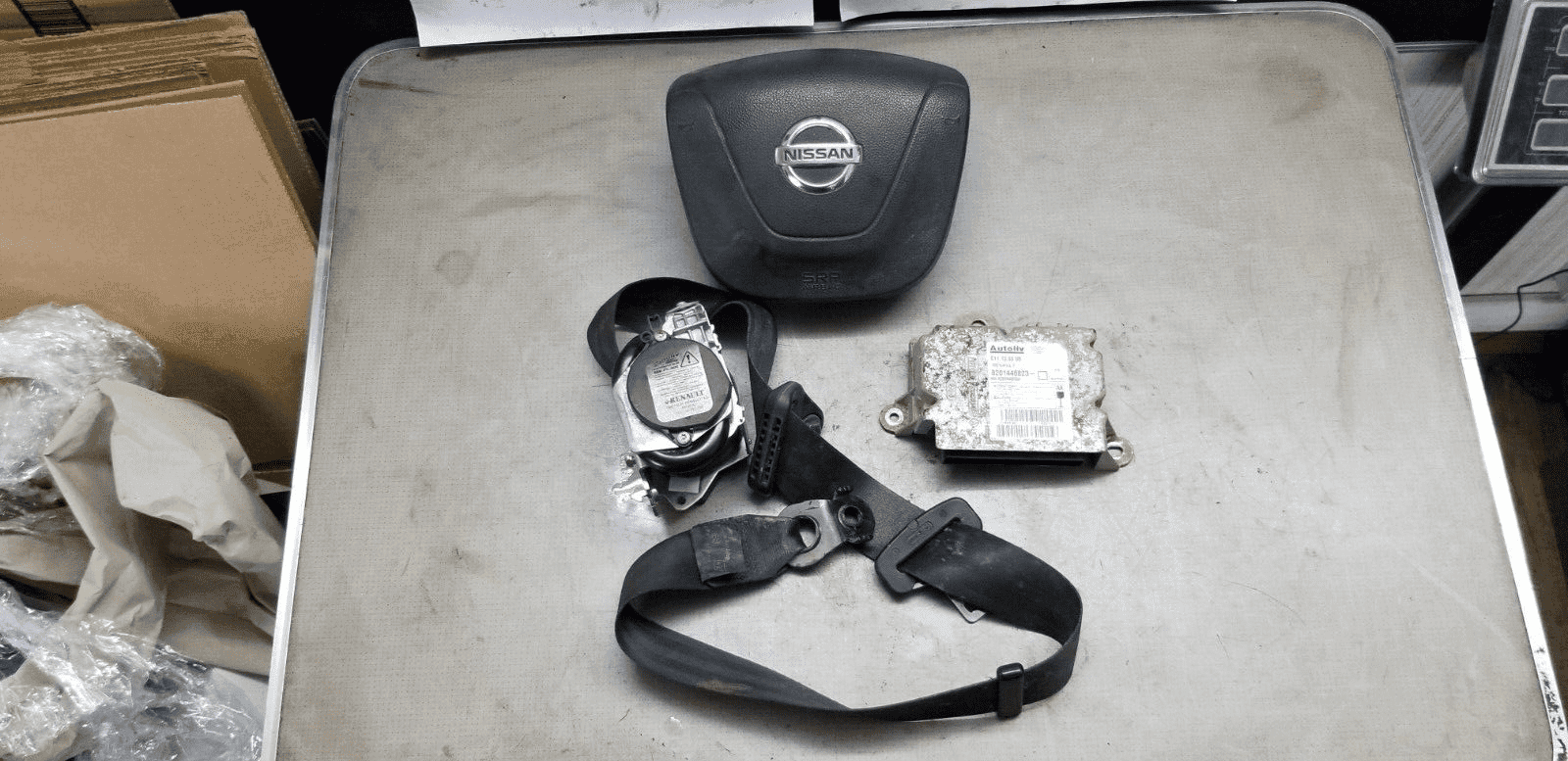 Nissan NV400 2015 Steering Wheel Air Bag and Pre Tensioner Belt Aand ECU