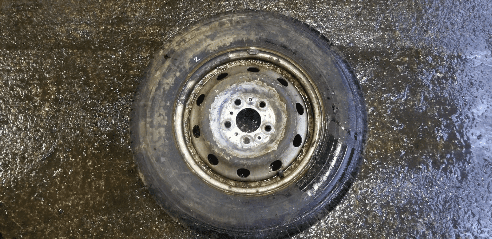 PEUGEOT BOXER/FIAT DUCATO 215/70R 15C TYRE AND STEEL RIM