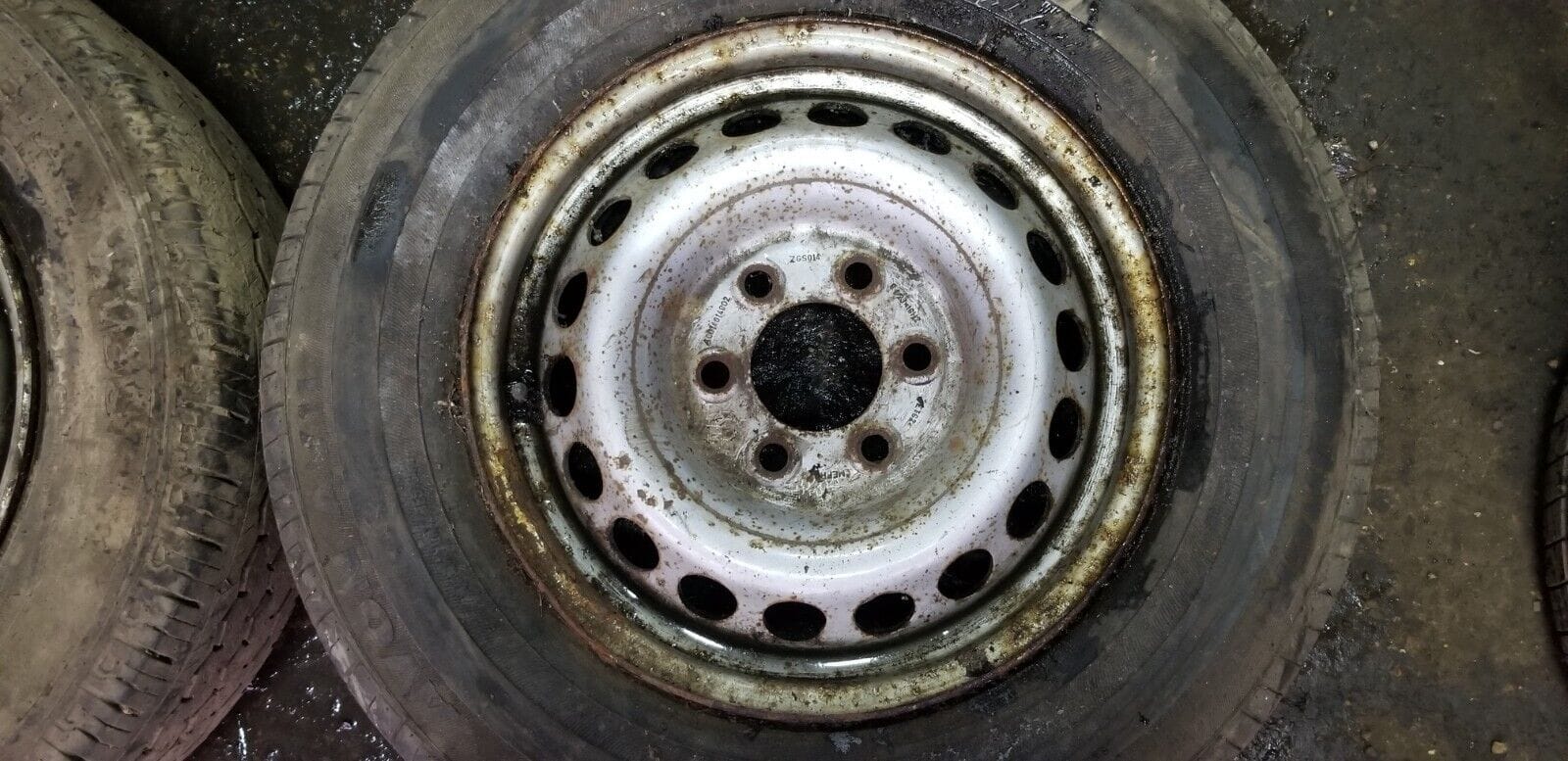 PRICE /WHEEL SPRINTER W906 / VW CRAFTER STEEL WHEEL AND TYRE 235/65R16C - Image 4