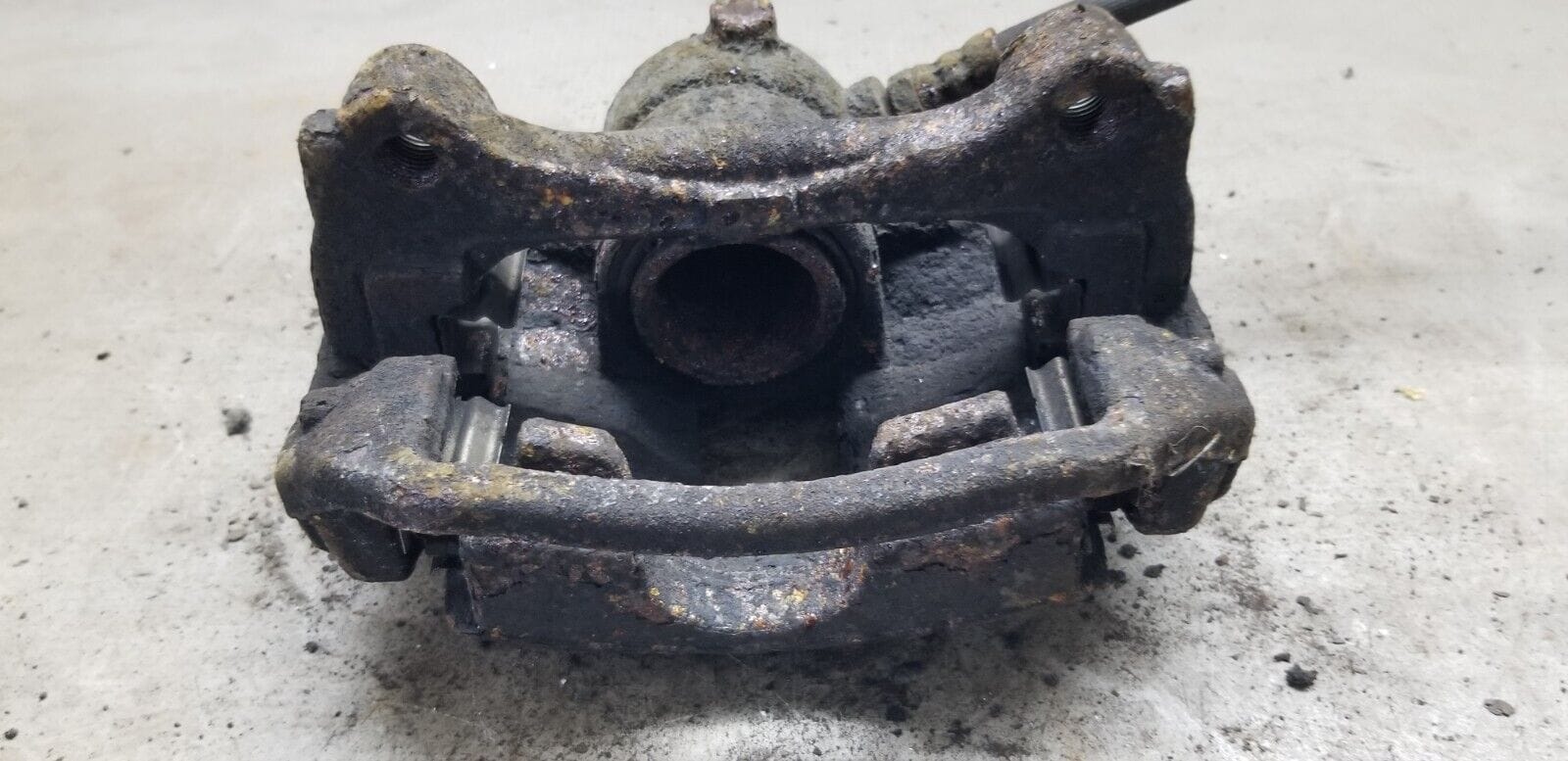 Peugeot Boxer Drivers Offside Rear Brake Caliper 2.0HDI 2016 - Image 5