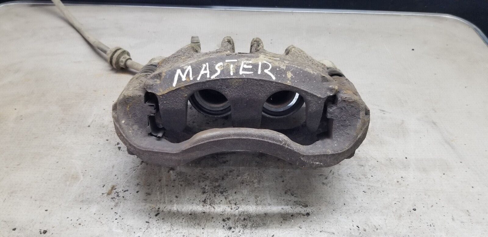 RENAULT MASTER Brake Caliper Drivers Front 2015 2.3 Diesel - Image 3