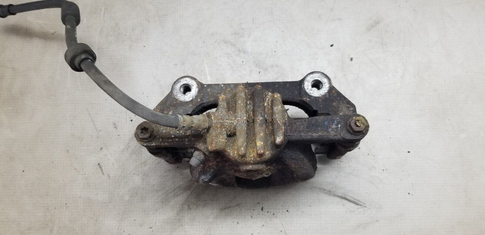 RENAULT TRAFIC 1.6 DIESEL DRIVERS SIDE FRONT BRAKE CALIPER OSF 2015 - 2019 - Image 3
