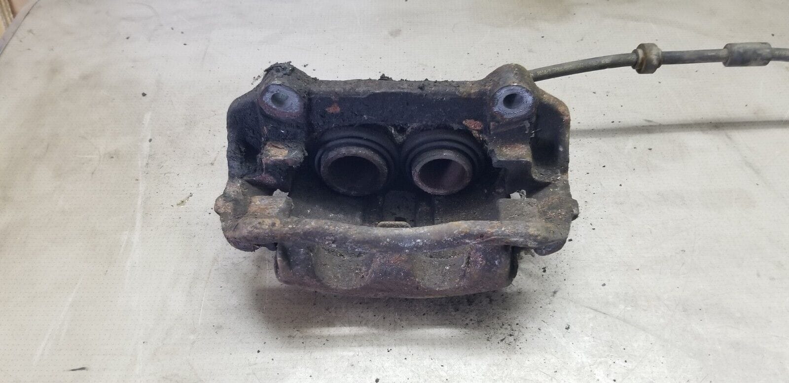 RENAULT TRAFIC BRAKE CALIPER FRONT RIGHT 2.0 DIESEL MK2 2007 - 2014 - Image 4