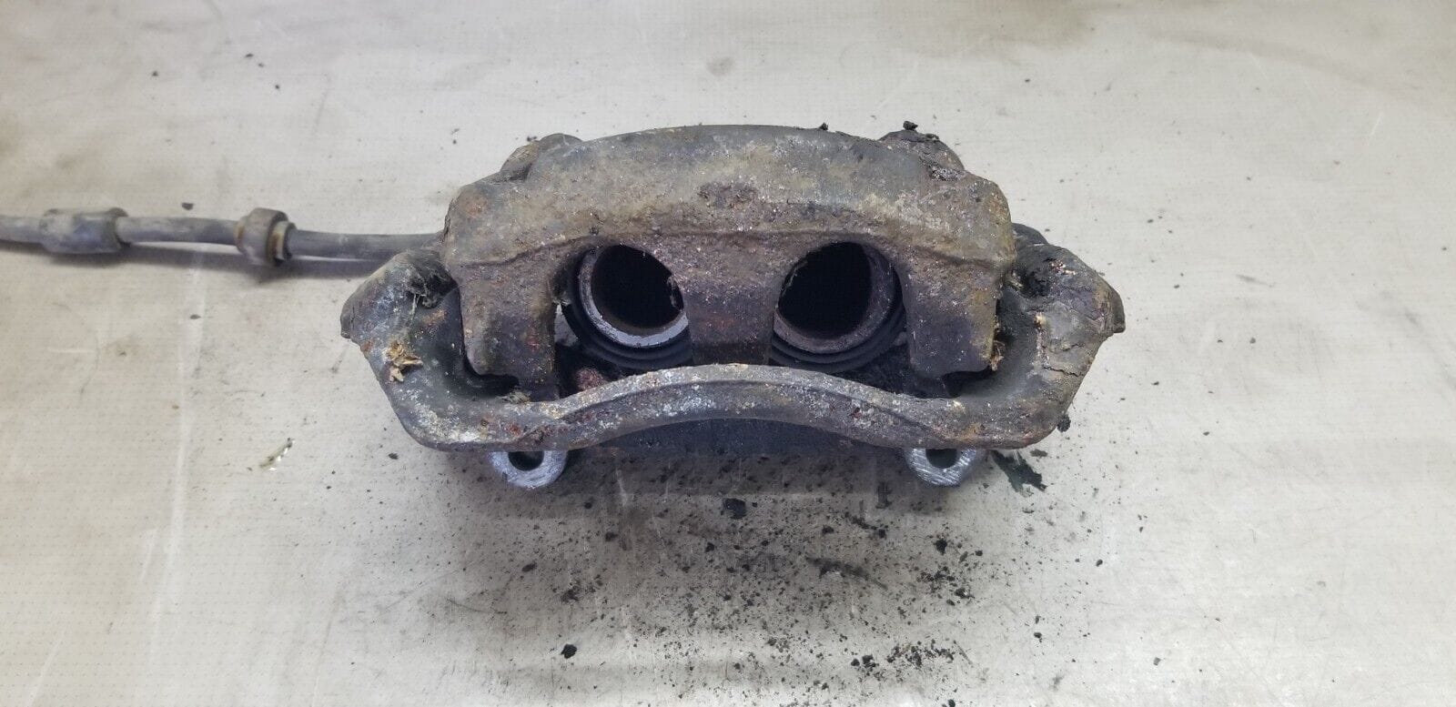 RENAULT TRAFIC BRAKE CALIPER FRONT RIGHT 2.0 DIESEL MK2 2007 - 2014 - Image 6