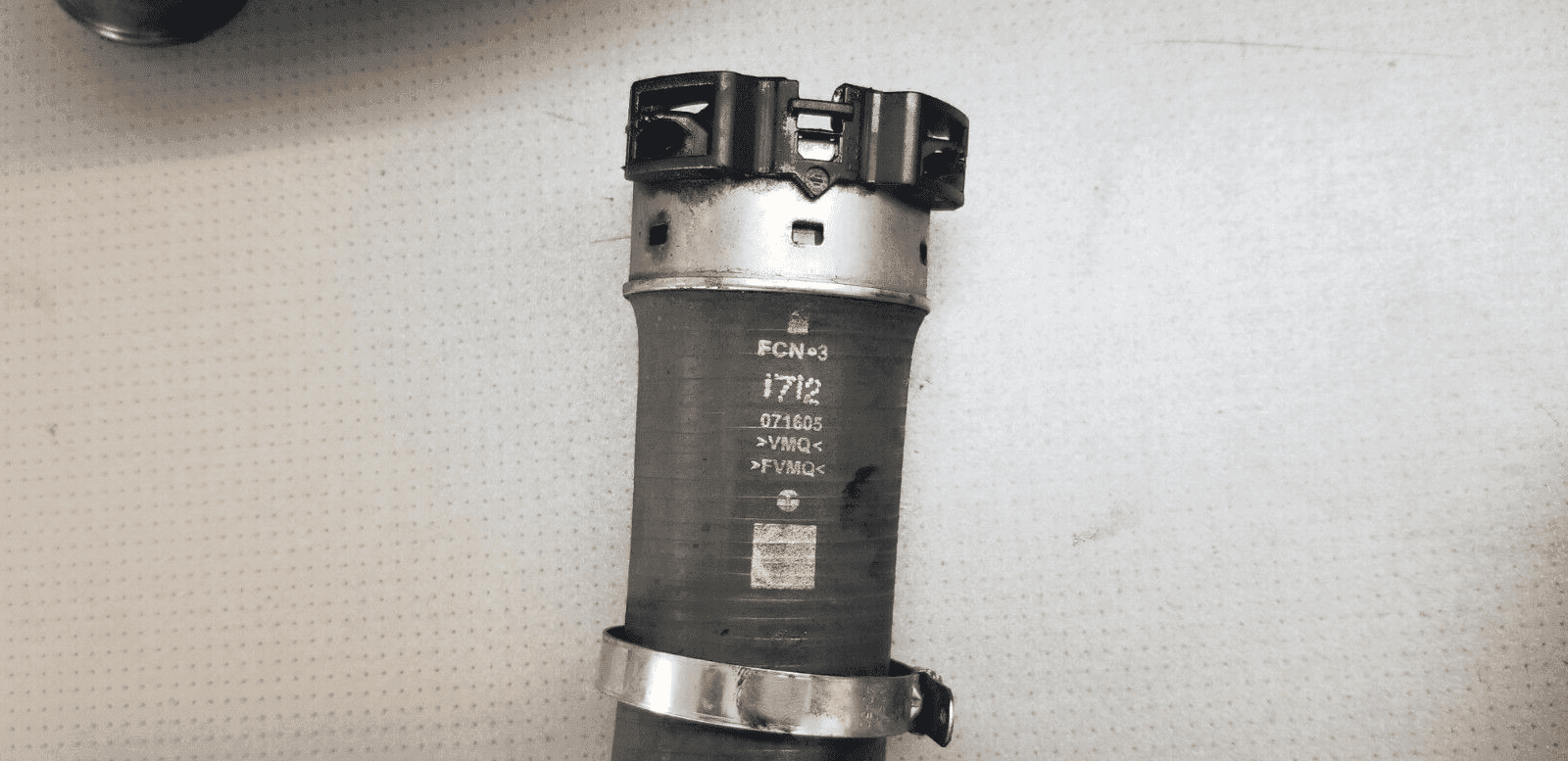 RENAULT TRAFIC II 2012 INTERCOOLER HOSE 8200760909 - Image 4