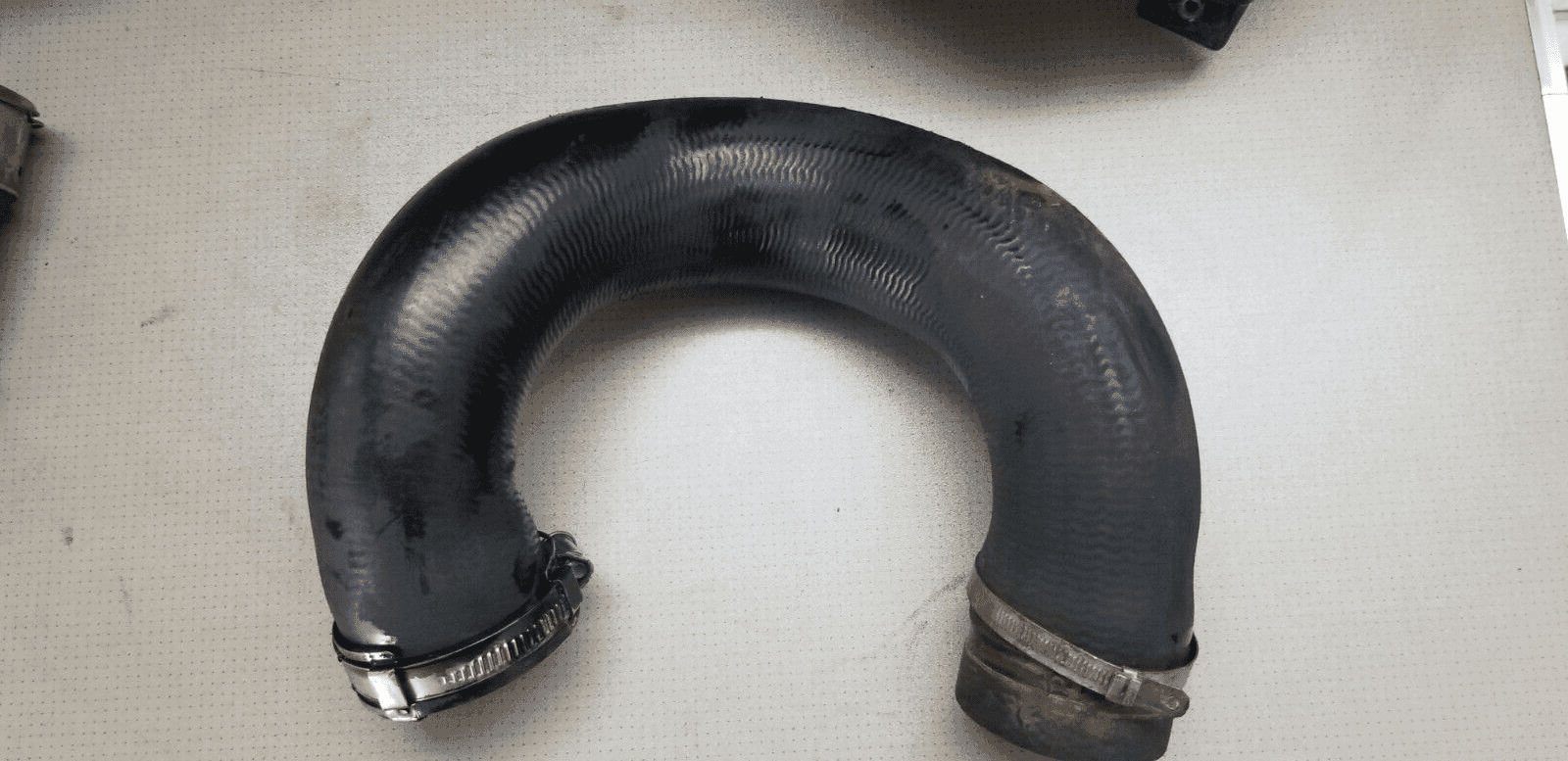 RENAULT TRAFIC II 2012 INTERCOOLER HOSE 8200760909 - Image 5