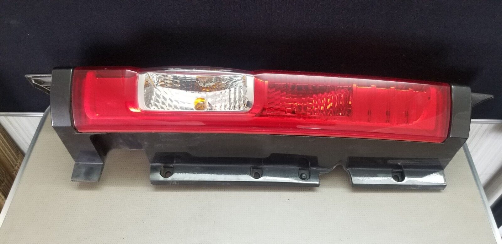 Renault Trafic Ll29 DCI Van 2007-2012 Rear/Tail Light (Driver Side) 265A60118R