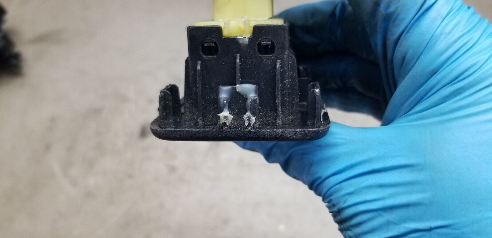 Renault Trafic Mk3 2014-2023 Electric Window Switch (Front Passenger Side) - Image 5