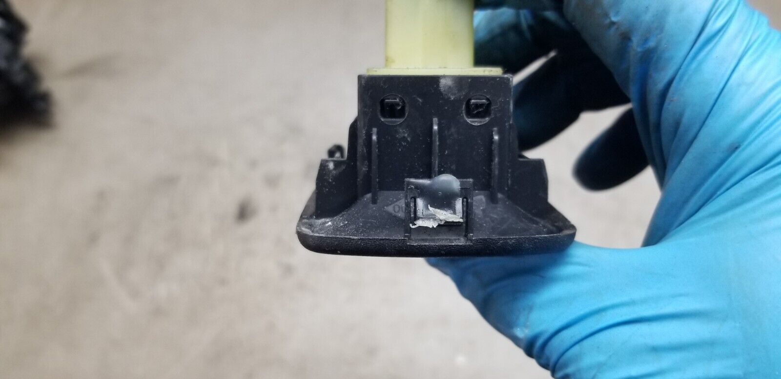 Renault Trafic Mk3 2014-2023 Electric Window Switch (Front Passenger Side) - Image 6