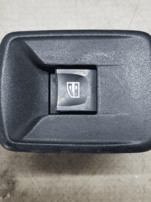 Renault Trafic Mk3 2014-2023 Electric Window Switch (Front Passenger Side)