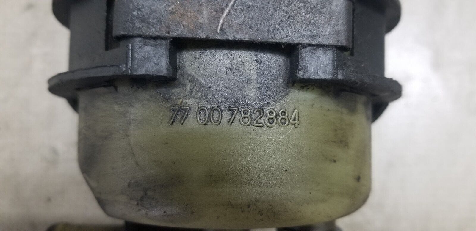 RENAULT TRAFIC Power Steering Fluid Bottle 2013 2.0 Diesel 7700782884 - Image 5