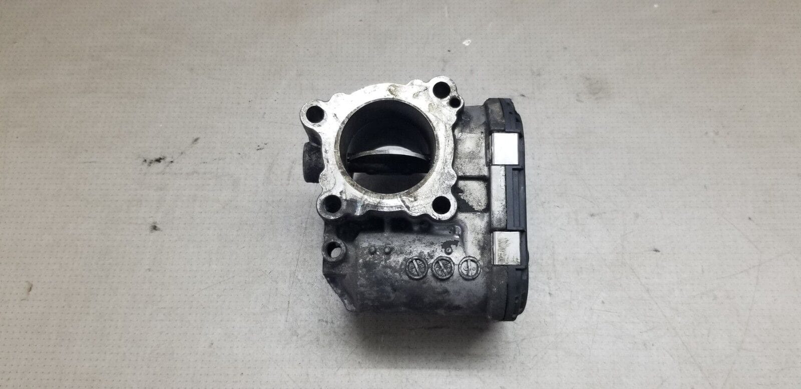 RENAULT TRAFIC THROTTLE BODY 2.0L DSL 2010 THROTTLE BODY 8200330810 - Image 3