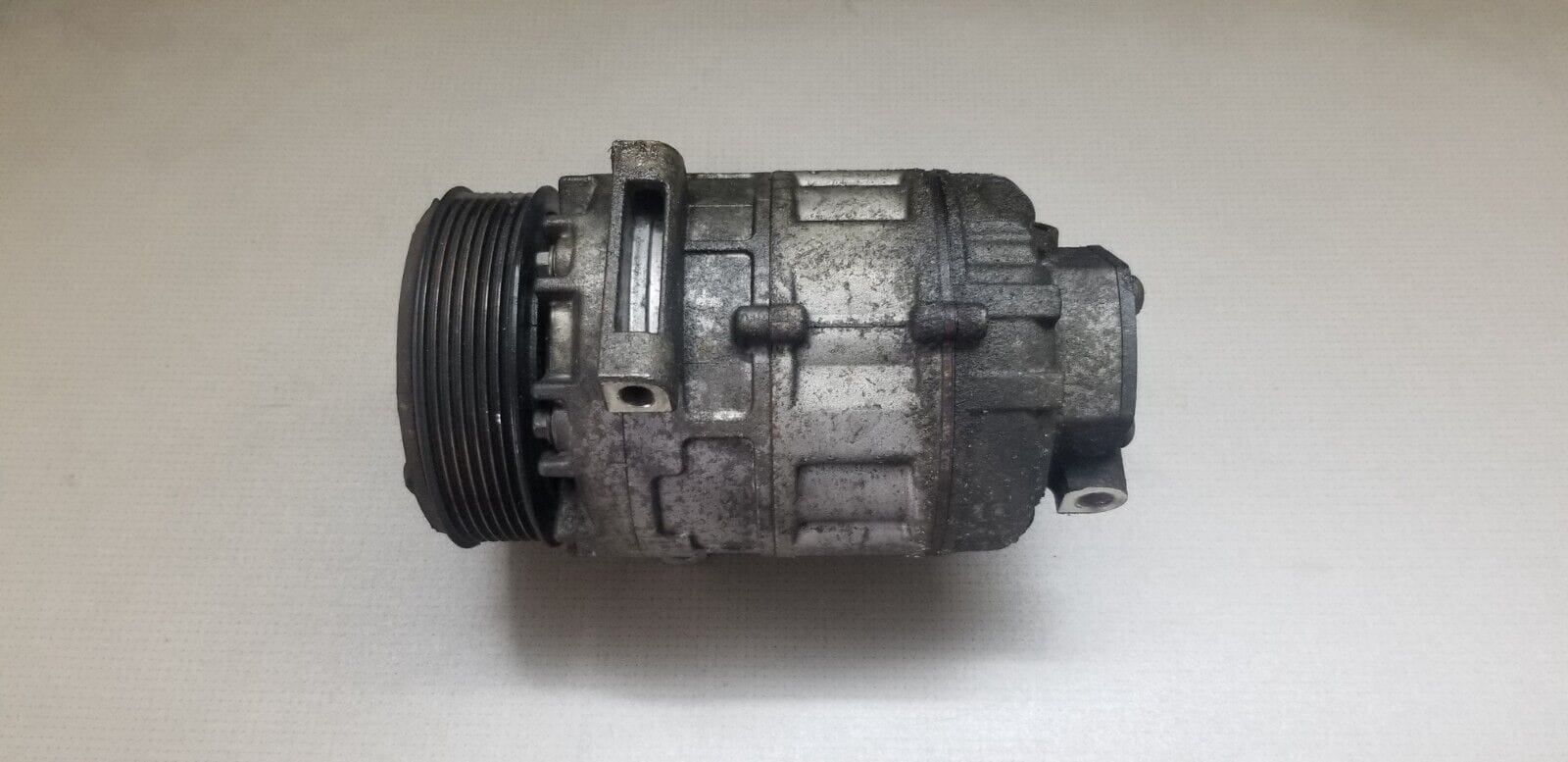 RENAULT TRAFIC / VAUXHALL VIVARO 2006-15 2.0 D A/C COMPRESSOR PUMP 8200454172-E