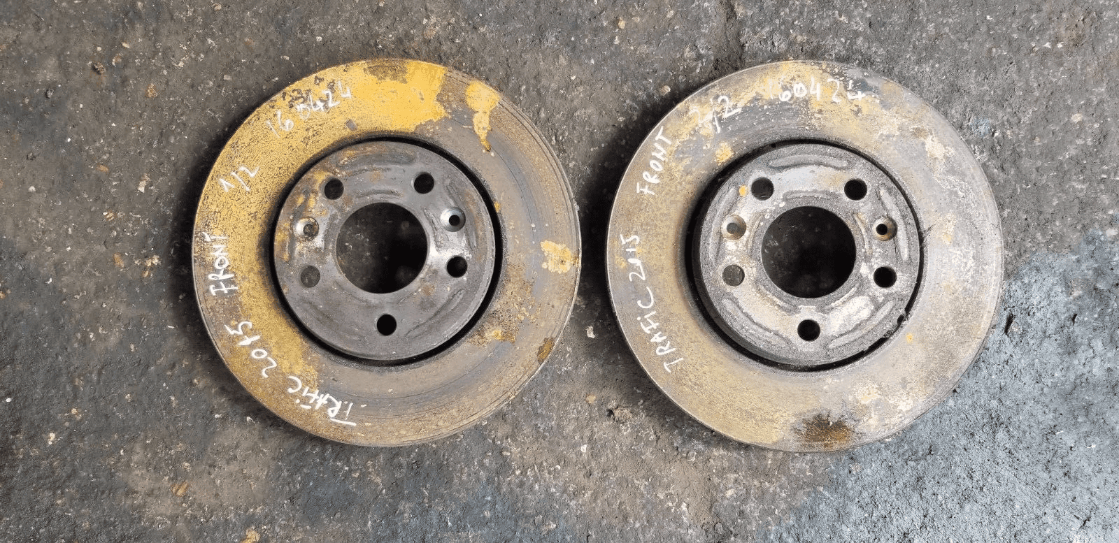 RENAULT TRAFIC VAUXHALL VIVARO 2015 FRONT BRAKE DISCS