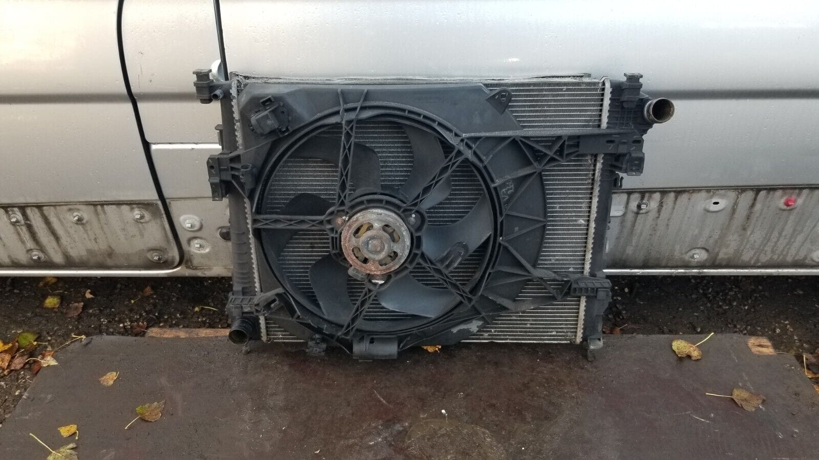 RENAULT TRAFIC / VIVARO Radiator Pack Assembly 2.0 Diesel - Image 3