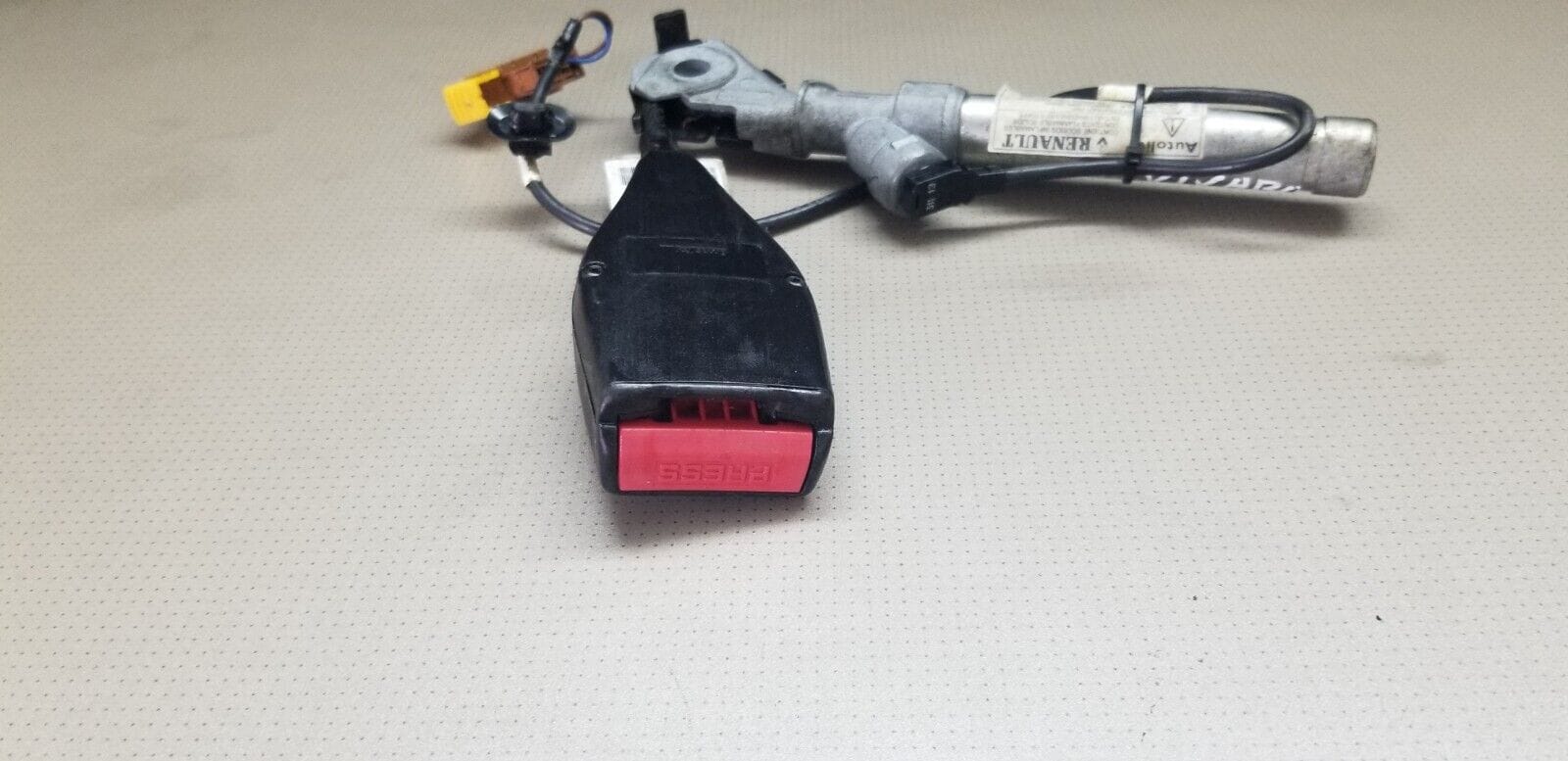 RIGHT FRONT SEAT BELT BUCKLE FOR RENAULT TRAFIC 2014 - Image 5