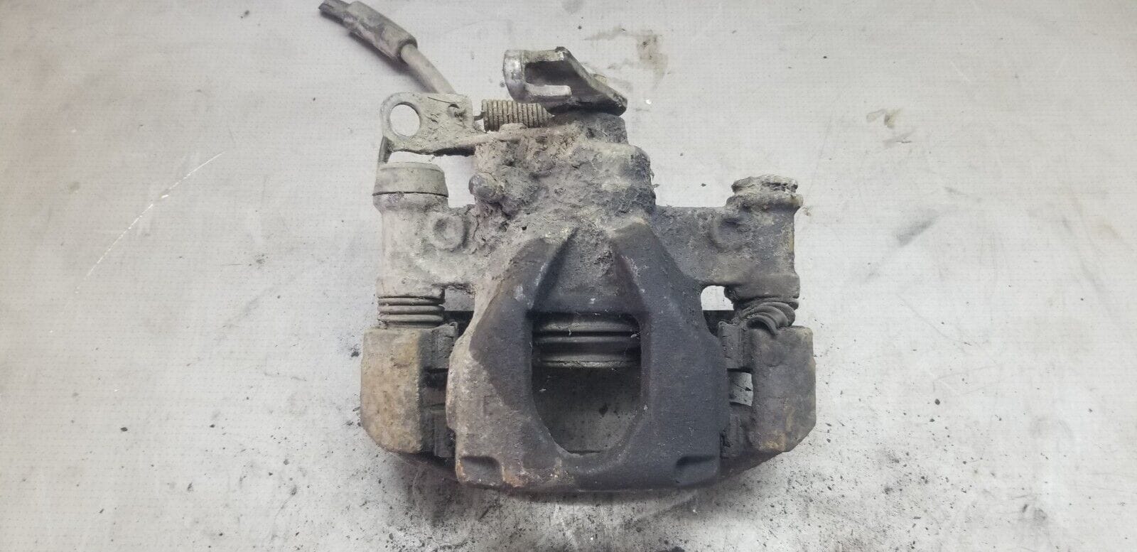 Renault Master MK3 2010-22 Movano B Rear Brake Caliper Left N/S