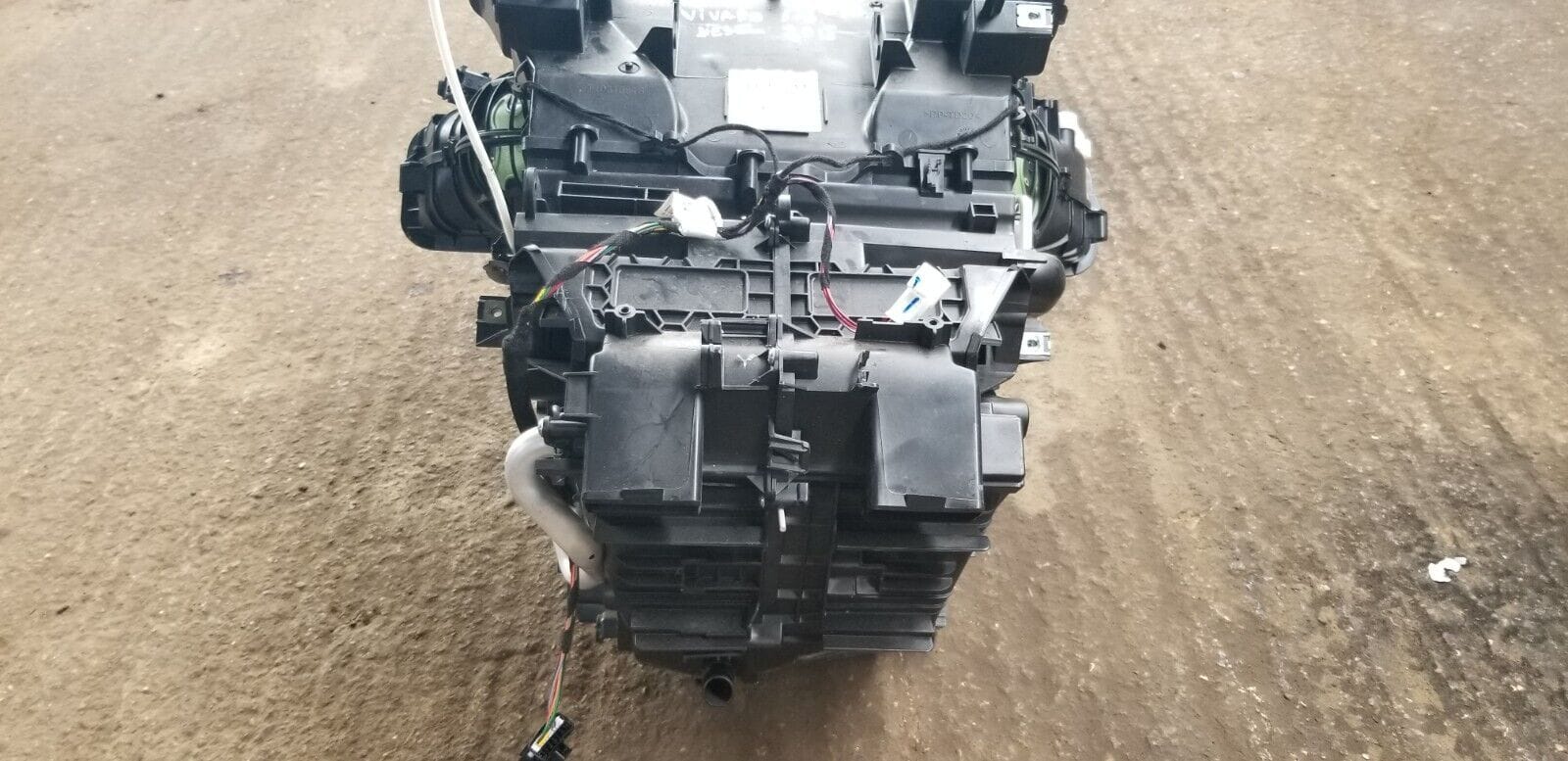 Renault Trafic MK3 2015-22 Heater Matrix Box with Air Con |O - Image 4