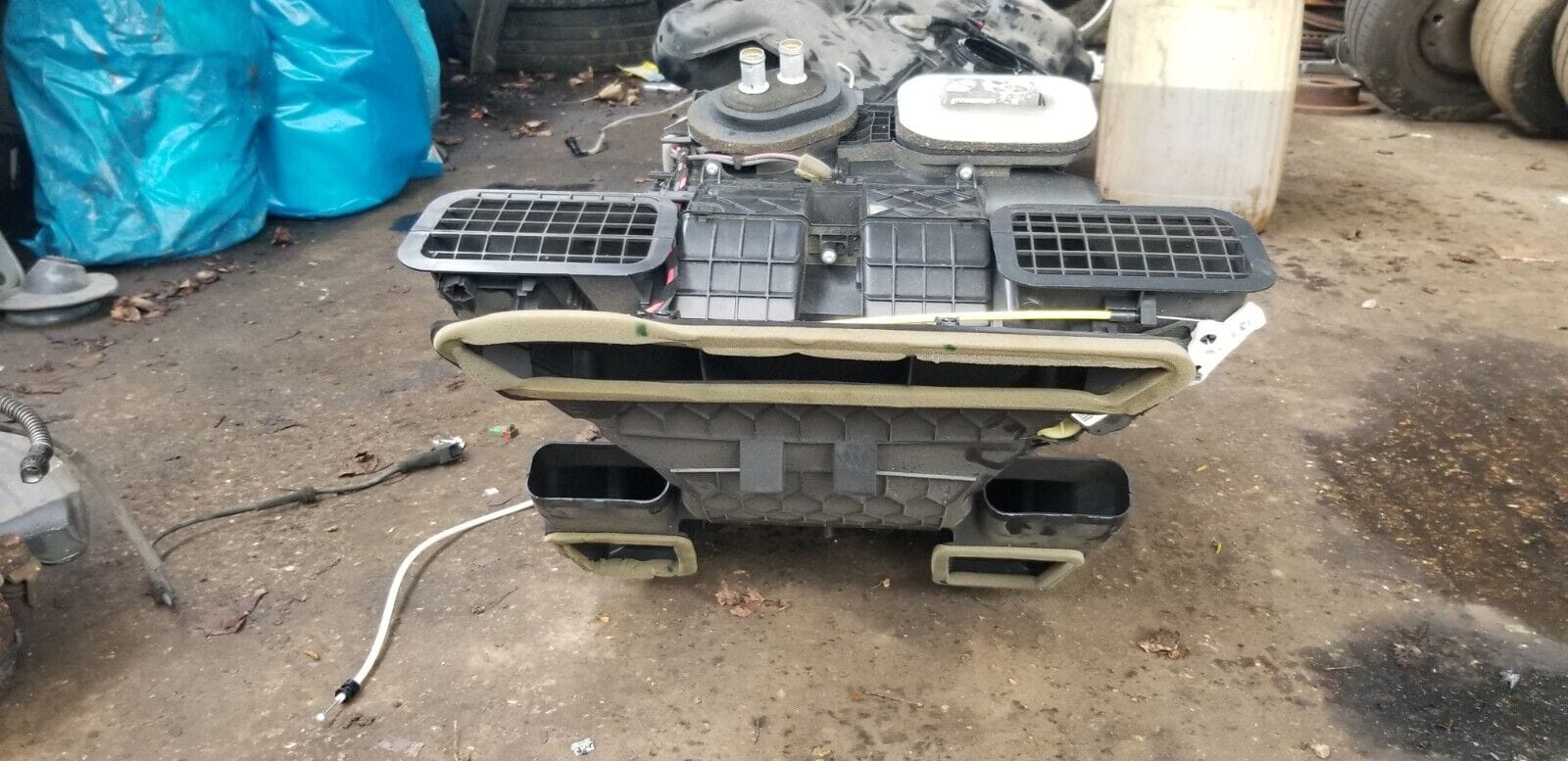 Renault Trafic MK3 2015-22 Vivaro B Heater Matrix Box with Air Con - Image 3