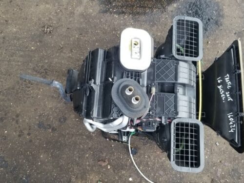 Renault Trafic MK3 2015-22 Vivaro B Heater Matrix Box with Air Con
