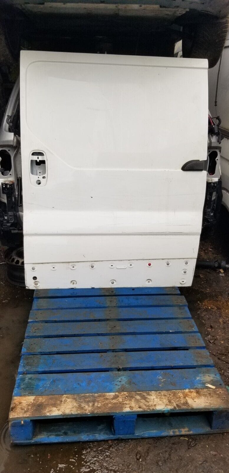 Side Sliding Door Loading Vauxhall Vivaro White