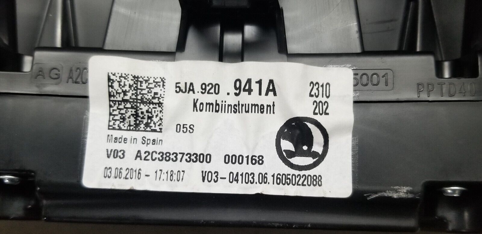 Skoda Rapid 2016 1.6 TDI Diesel ECU Kit + Key 04L907309E - Image 14