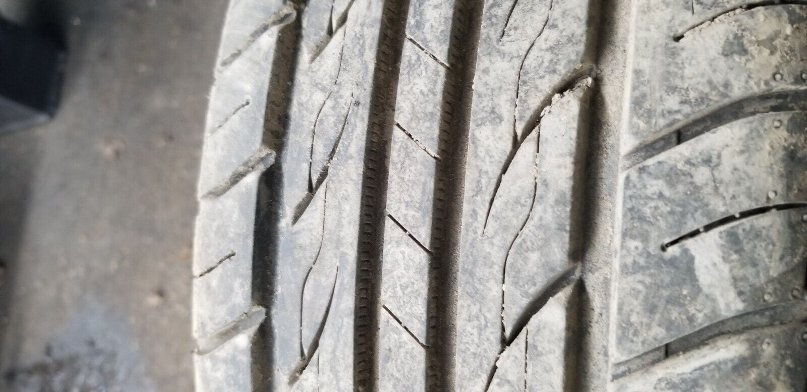 STEEL WHEEL AND TYRE 195/65R15 - Image 10