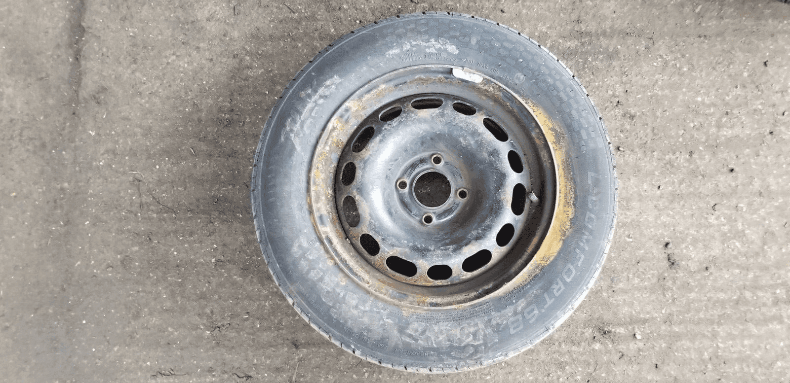 STEEL WHEEL AND TYRE 195/65R15