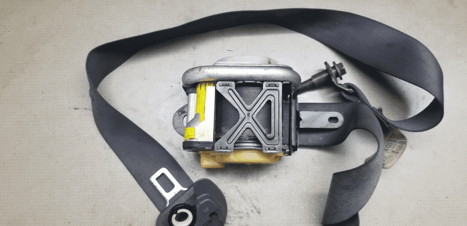 Toyota Land Cruiser Seat Belt 02-09 J120 Passenger Left Front TK-AF2-EF618-P - Image 5