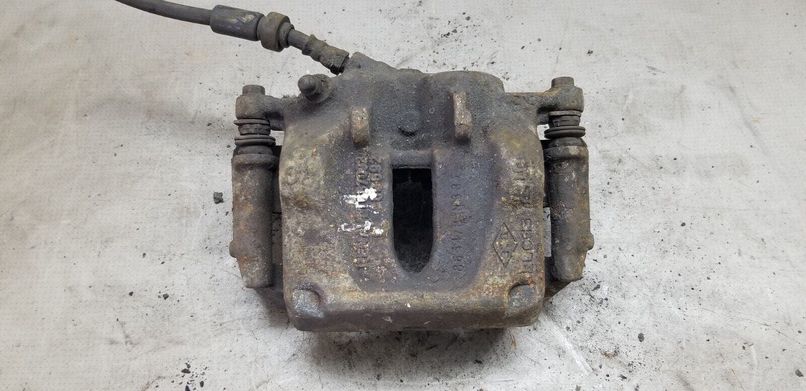 VAUXHALL VIVARO Brake Caliper Drivers Front 2013 2.0 Diesel X83 - Image 3
