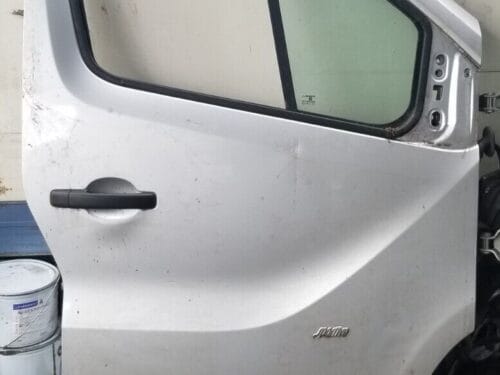 VAUXHALL VIVARO 2015 driver’s front door silver diesel