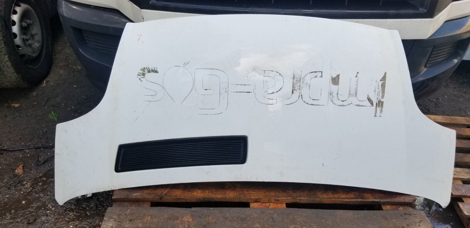 VAUXHALL VIVARO / RENAULT TRAFIC / NISSAN PRIMASTAR BONNET 2001 - 2013 WHITE