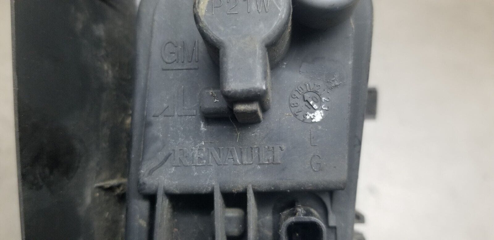 VAUXHALL VIVARO TRAFIC PRIMASTAR REVERSE LIGHT REAR PASSENGER SIDE 2006-2014 - Image 5