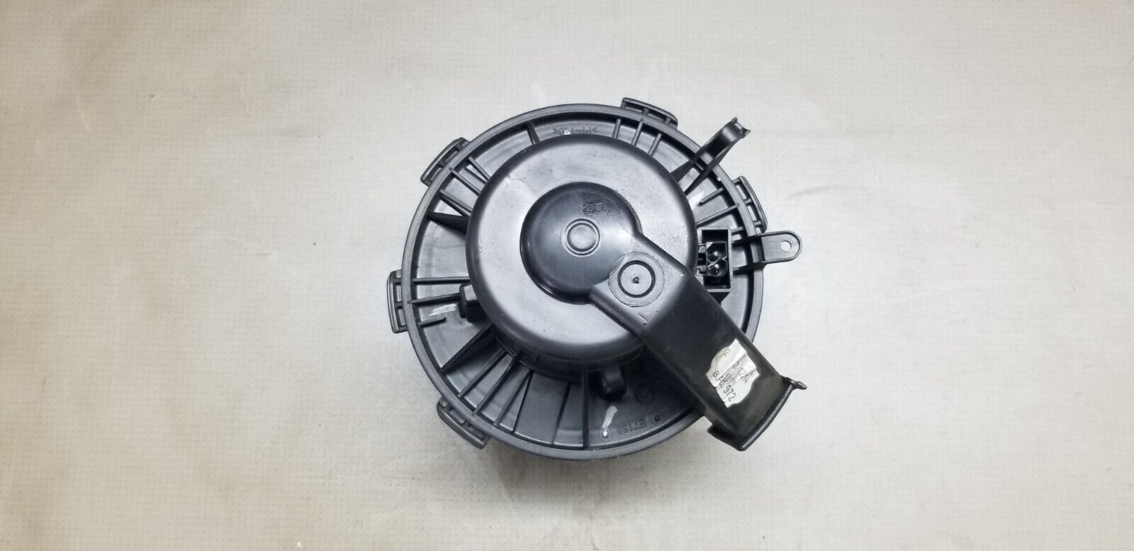 VOLKSWAGEN CRAFTER Heater Blower Motor Fan 2015 2.0 Diesel E7169 - Image 3
