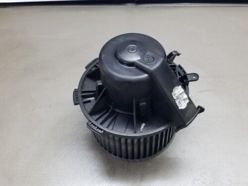 VOLKSWAGEN CRAFTER Heater Blower Motor Fan 2015 2.0 Diesel E7169