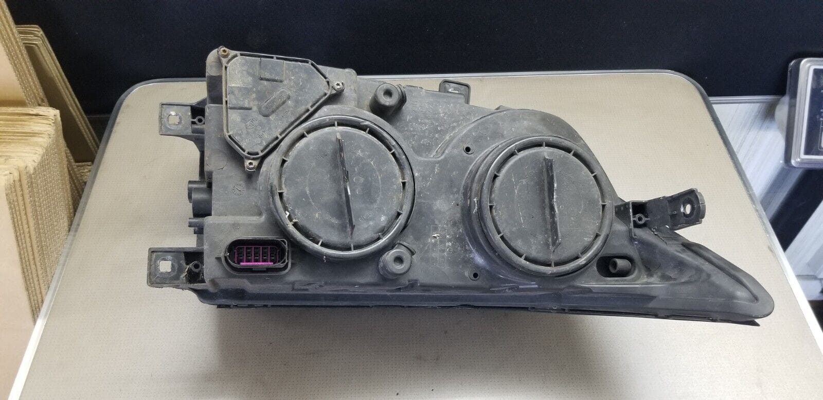 Volkswagen Crafter 2013 Headlight Driver Side Hvw9068200461 - Image 3