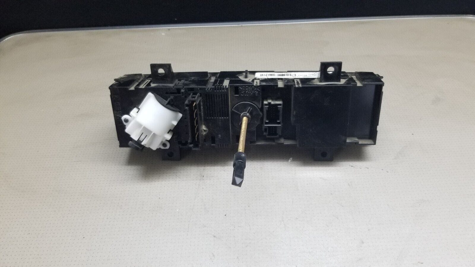 VW CRAFTER HEATER CONTROLS / HEATER SWITCHES HVW9068300285KZ 2006 - 2013 - Image 4