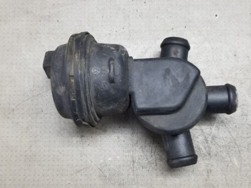 VW CRAFTER VACCUM VALVE WATER PUMP COOLANT  2H0121805A